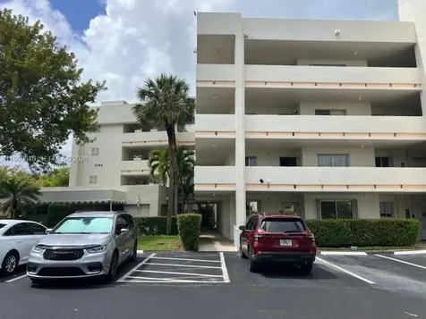 3186 Via Poinciana Lake Worth FL 33467