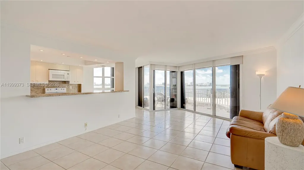 4000 Towerside Terrace Miami FL 33138