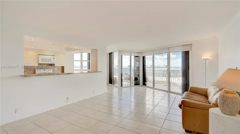 4000 Towerside Terrace Miami FL 33138