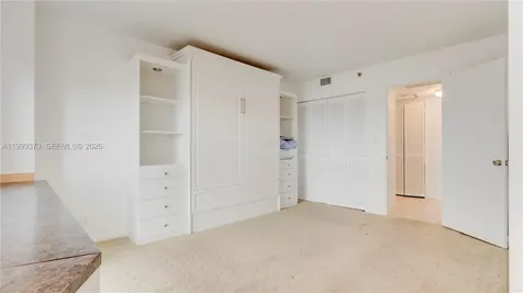 4000 Towerside Terrace Miami FL 33138