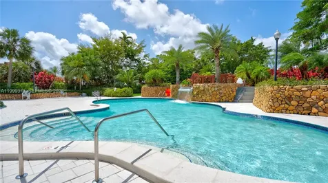 4000 Towerside Terrace Miami FL 33138