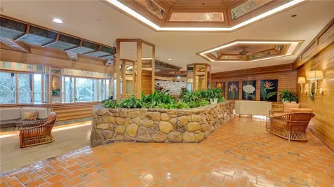 4000 Towerside Terrace Miami FL 33138