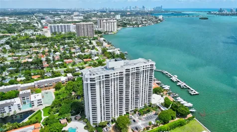 4000 Towerside Terrace Miami FL 33138