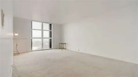 4000 Towerside Terrace Miami FL 33138