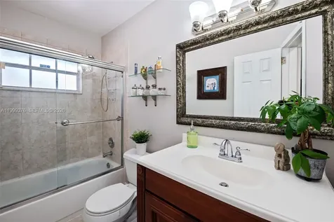 911 SW 51st Avenue Plantation FL 33317