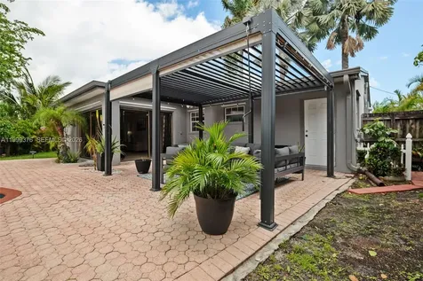 911 SW 51st Avenue Plantation FL 33317