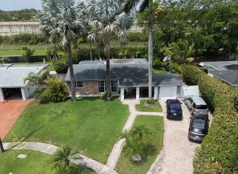 911 SW 51st Avenue Plantation FL 33317