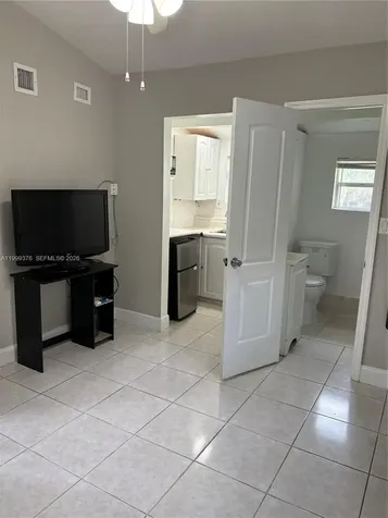911 SW 51st Avenue Plantation FL 33317