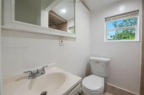911 SW 51st Avenue Plantation FL 33317