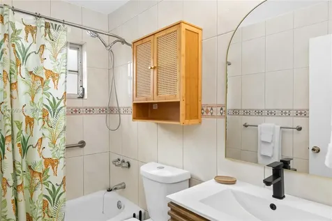 108 SE 4th Terrace Dania Beach FL 33004