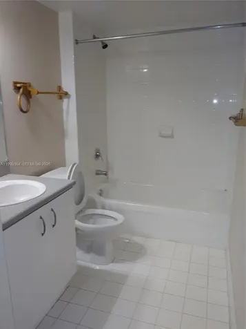 816 NW 11th Street Miami FL 33136
