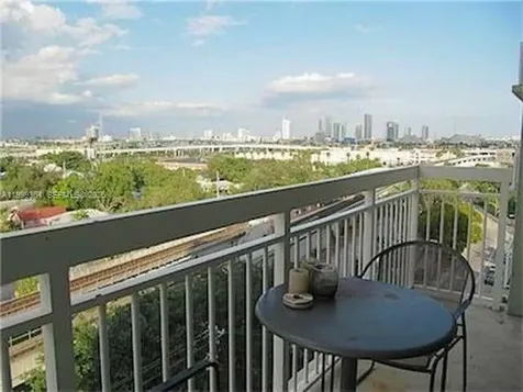 816 NW 11th Street Miami FL 33136