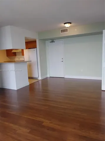 816 NW 11th Street Miami FL 33136