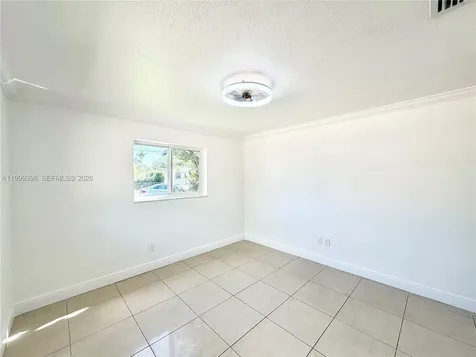 3250 SW 72 Court Miami FL 33155