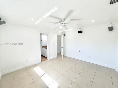 3250 SW 72 Court Miami FL 33155