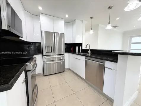 3250 SW 72 Court Miami FL 33155