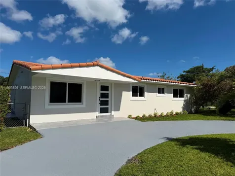 3250 SW 72 Court Miami FL 33155