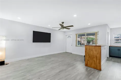 5300 Washington Street Hollywood FL 33021