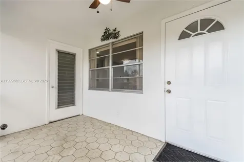 5300 Washington Street Hollywood FL 33021