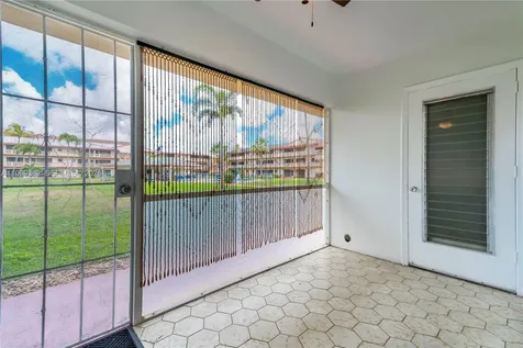 5300 Washington Street Hollywood FL 33021