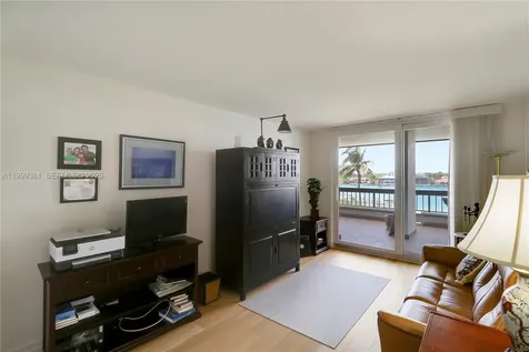19750 Beach Road Jupiter FL 33469