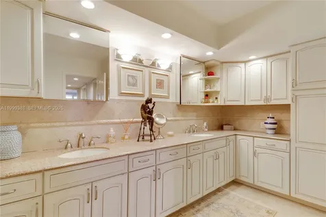 19750 Beach Road Jupiter FL 33469