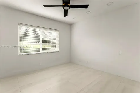 7709 NW 87th Avenue Tamarac FL 33321