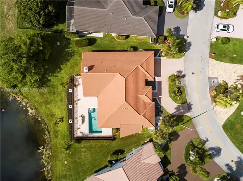 7709 NW 87th Avenue Tamarac FL 33321