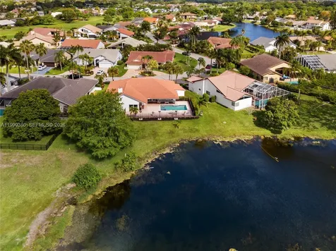 7709 NW 87th Avenue Tamarac FL 33321