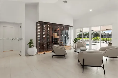 7709 NW 87th Avenue Tamarac FL 33321