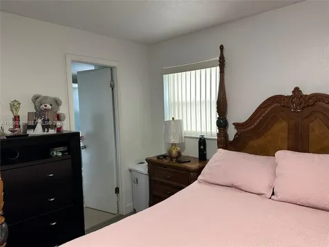 8021 N Sunrise Lakes Drive Sunrise FL 33322