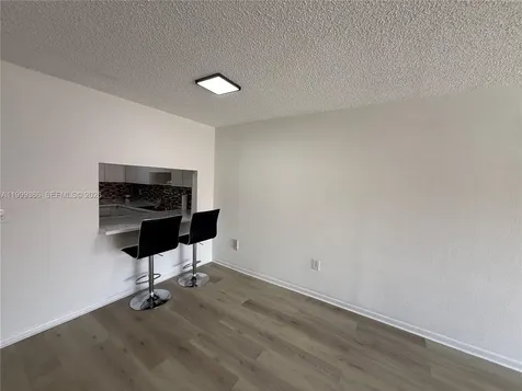 1900 W 68th Street Hialeah FL 33014