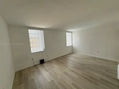 1900 W 68th Street Hialeah FL 33014