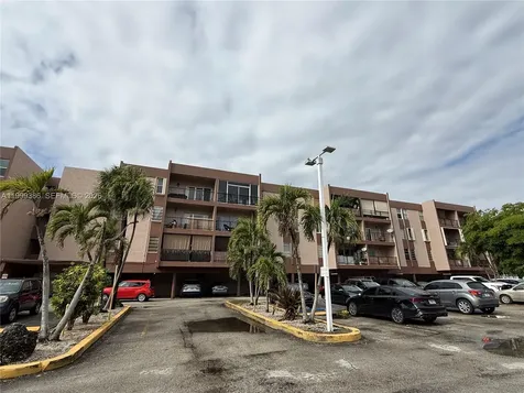 1900 W 68th Street Hialeah FL 33014