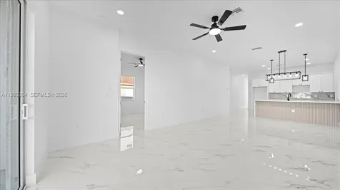 1024/1026 Diplomat Parkway E Cape Coral FL 33909