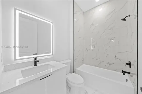 1024/1026 Diplomat Parkway E Cape Coral FL 33909