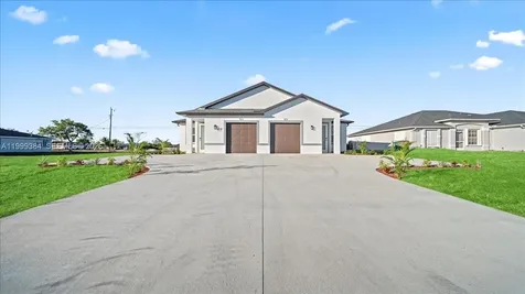 1024/1026 Diplomat Parkway E Cape Coral FL 33909