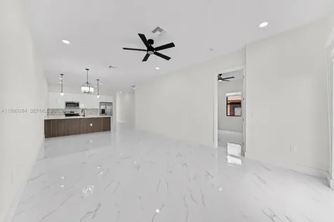 1024/1026 Diplomat Parkway E Cape Coral FL 33909