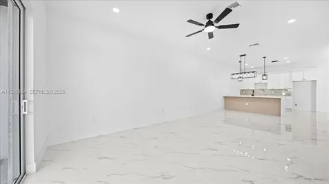 1024/1026 Diplomat Parkway E Cape Coral FL 33909
