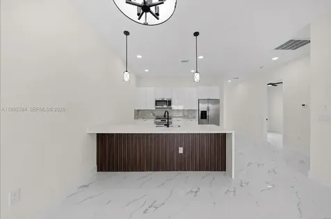 1024/1026 Diplomat Parkway E Cape Coral FL 33909