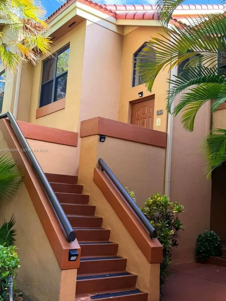 15515 N Miami Lakeway N Miami Lakes FL 33014
