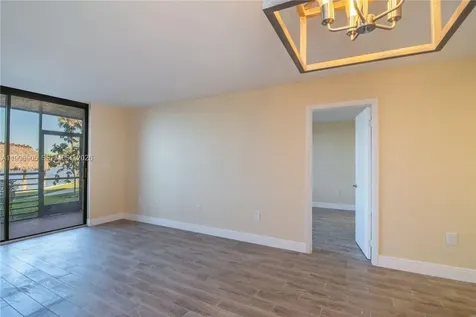 1100 Colony Point Circle Pembroke Pines FL 33026