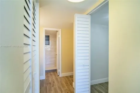 1100 Colony Point Circle Pembroke Pines FL 33026