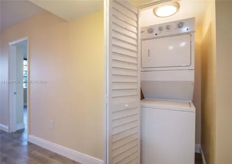 1100 Colony Point Circle Pembroke Pines FL 33026