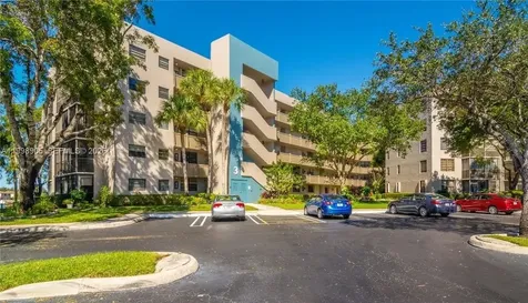1100 Colony Point Circle Pembroke Pines FL 33026