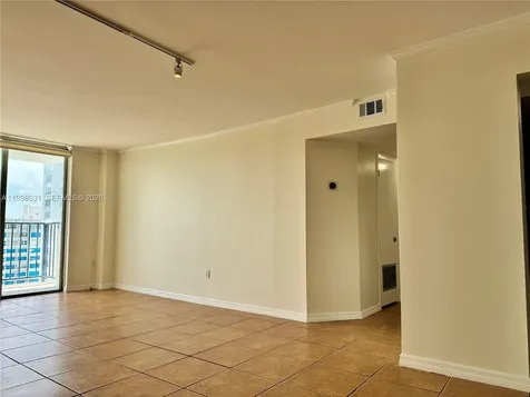 2780 NE 183rd Street Aventura FL 33160