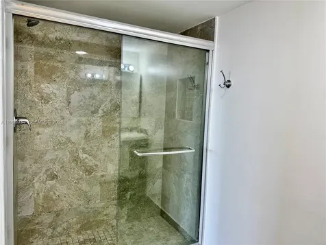 2780 NE 183rd Street Aventura FL 33160