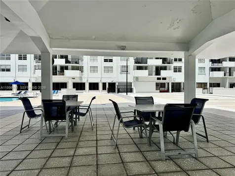 2780 NE 183rd Street Aventura FL 33160