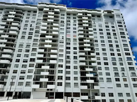 2780 NE 183rd Street Aventura FL 33160