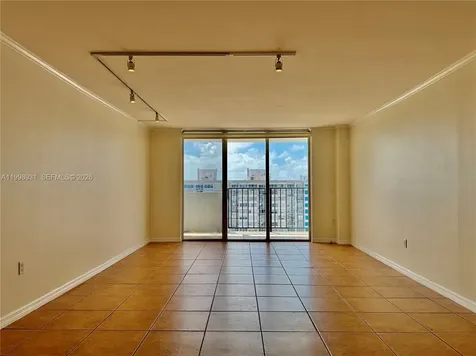 2780 NE 183rd Street Aventura FL 33160